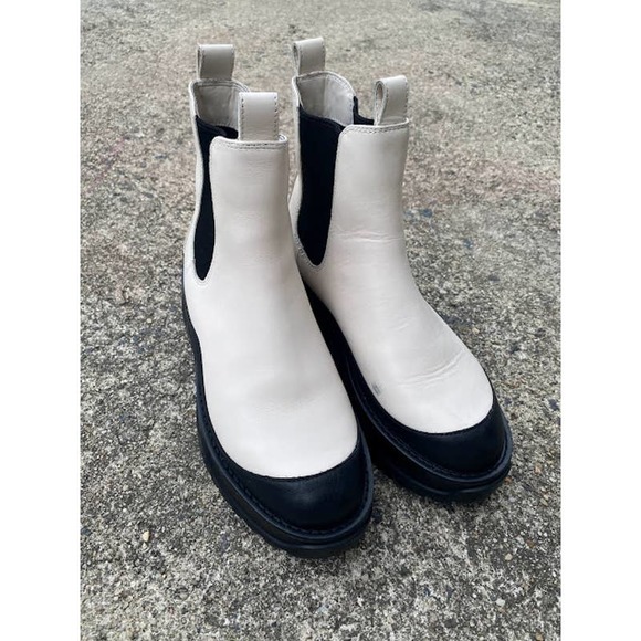 Michael Kors White Platform Ankle Boots, Size 7 1/2 - Picture 1 of 7